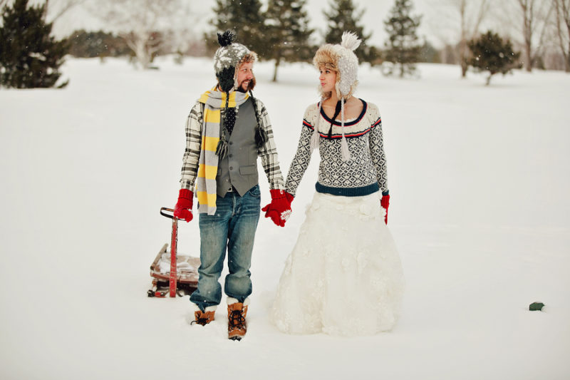 Зимняя свадьба фотосессия коньки