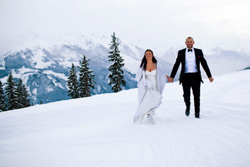 Свадебная зимняя фотосессия в стиле Apres ski