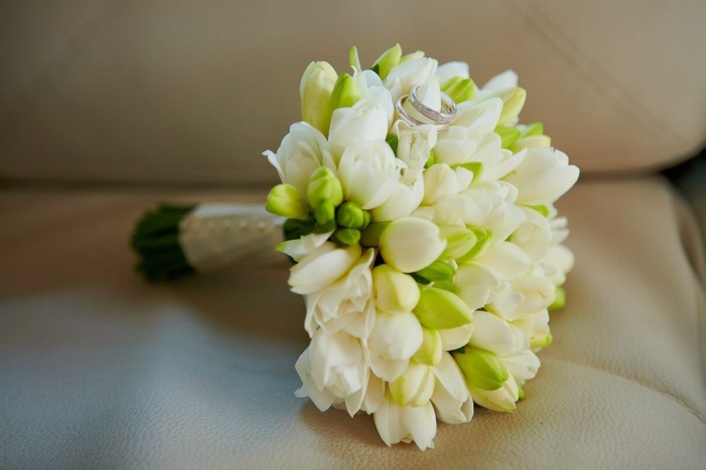 Букет невесты с тюльпанами 2023