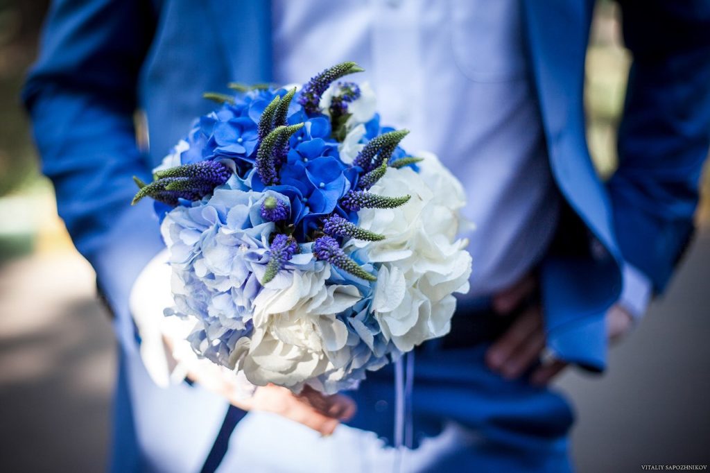 Букеты невесты 2023 пыльный синий