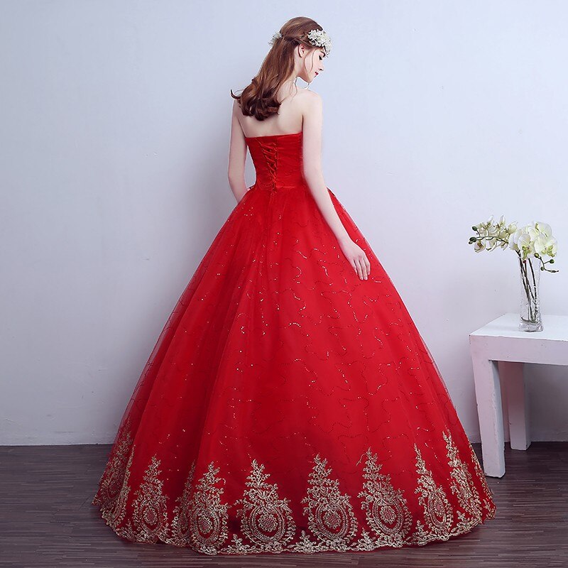 Кому подходит красное свадебное платье