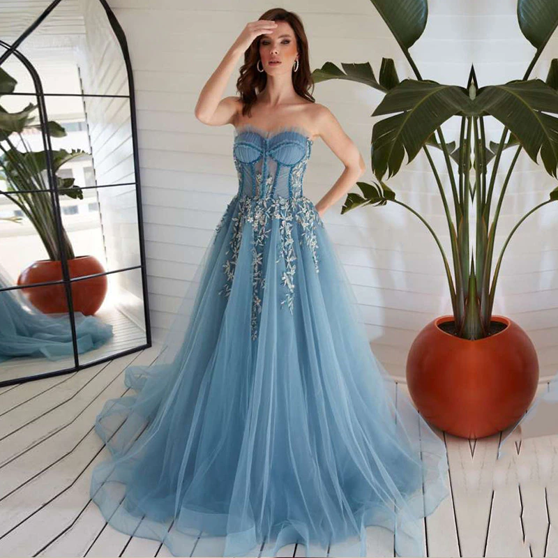 Голубое свадебное платье