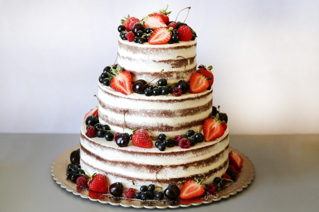 Голый торт свадебный
