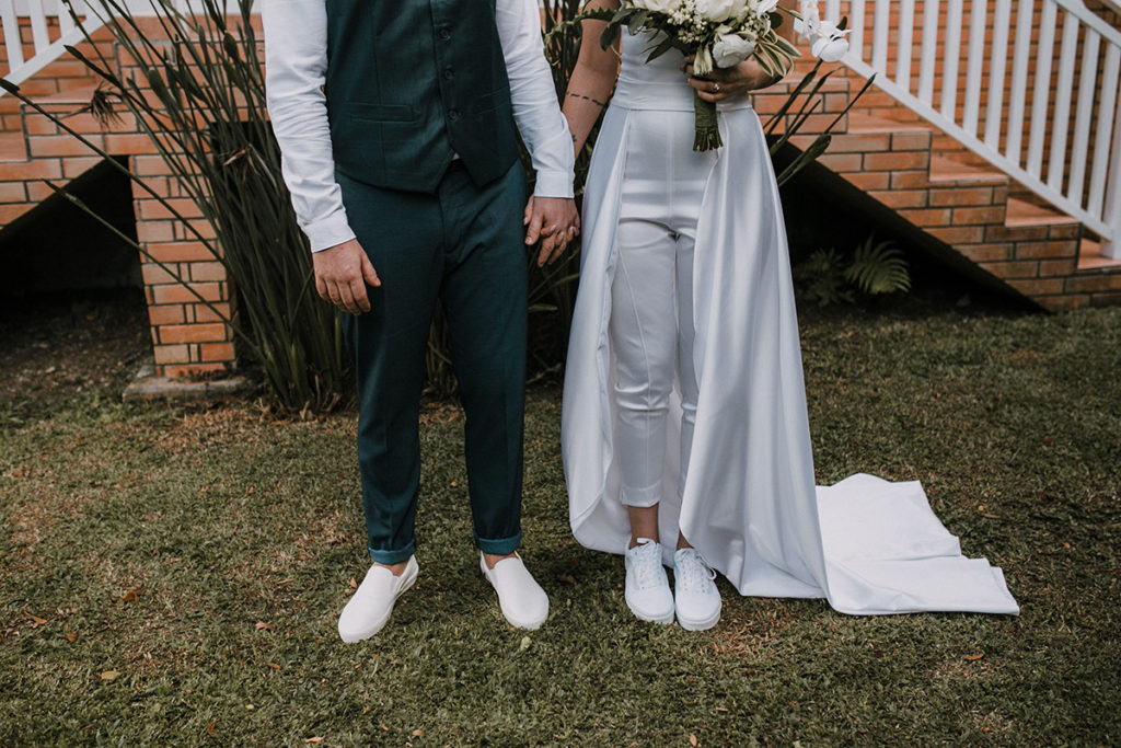 Обувь под брючный костюм невесты