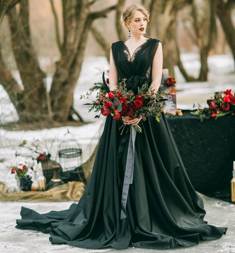 Стильные черные платья для свадьбы