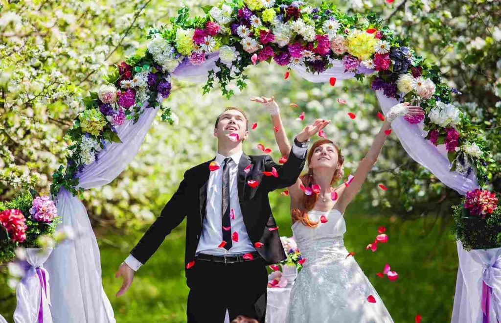 Свадьба на природе цветочный фон