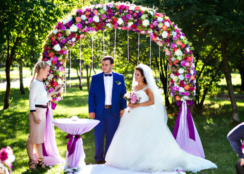 Свадьба на природе цветочный фон