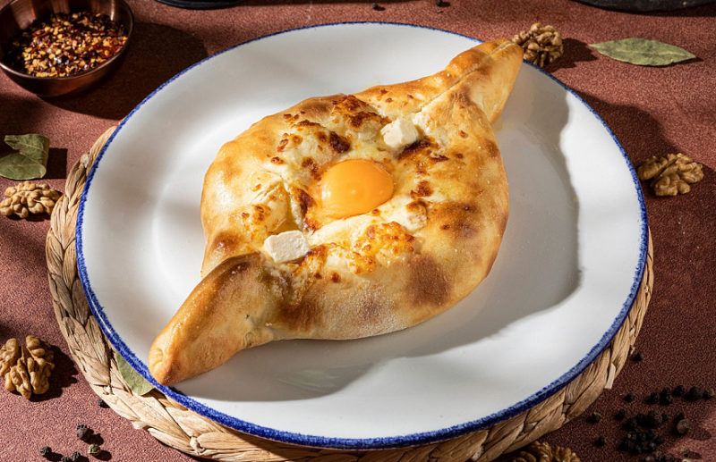 Как тандыры и мангалы превращают мясо, хлеб и хачапури в неповторимые деликатесы